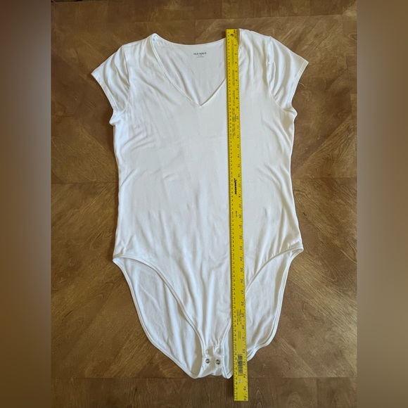 Old Navy White V-Neck Cap Sleeve Bodysuit | Size XL Tall - Picture 7 of 11